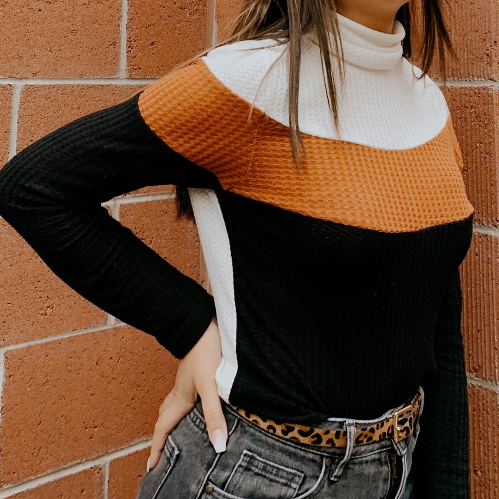 Turtle neck long sleeve top!
